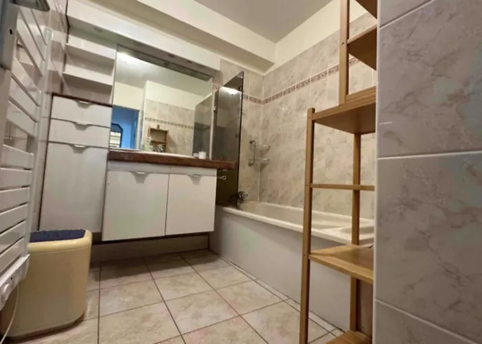 Apartment Bright Seafront *